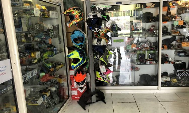 Magasin de moto à Saint-Paul​